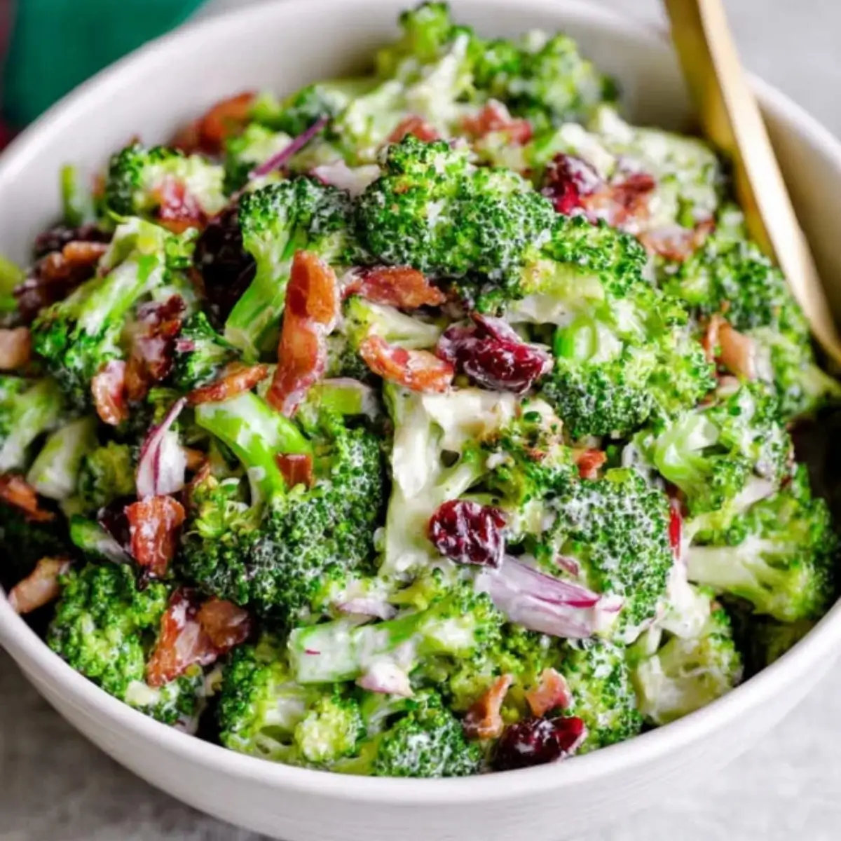 The Secret to Perfect Broccoli Salad: Creamy, Crunchy, and Devour-Worthy